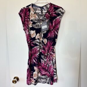 🎉4/30$🎉 Colori Floral NWT Zip Dress - Size Large